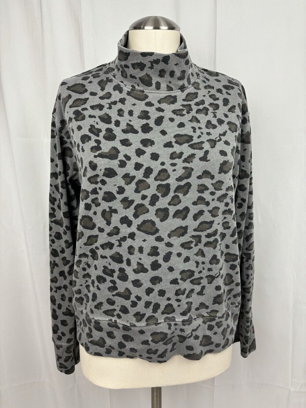 SUNDRY Women Leopard Print Sweatshirt Pigment Smoke Gray Sz 0